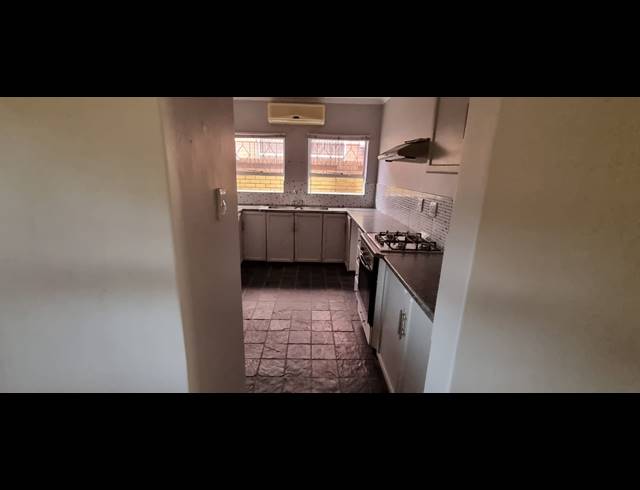 3 BEDROOM SIMPLEX FOR SALE IN ARBORETUM